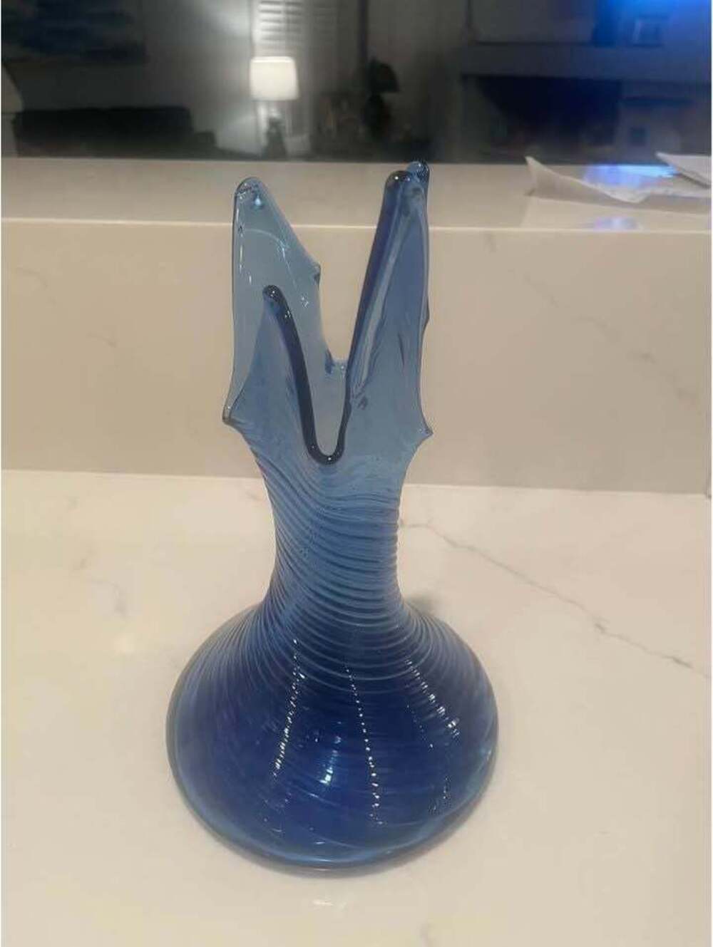 VINTAGE Cobalt Blue 4 Finger HANKERCHIEF Swung Vase - Picture 5 of 6